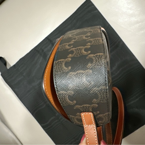 CELINE CLUTCH ON STRAP TABOU IN TRIOMPHE - Picture 11 of 16